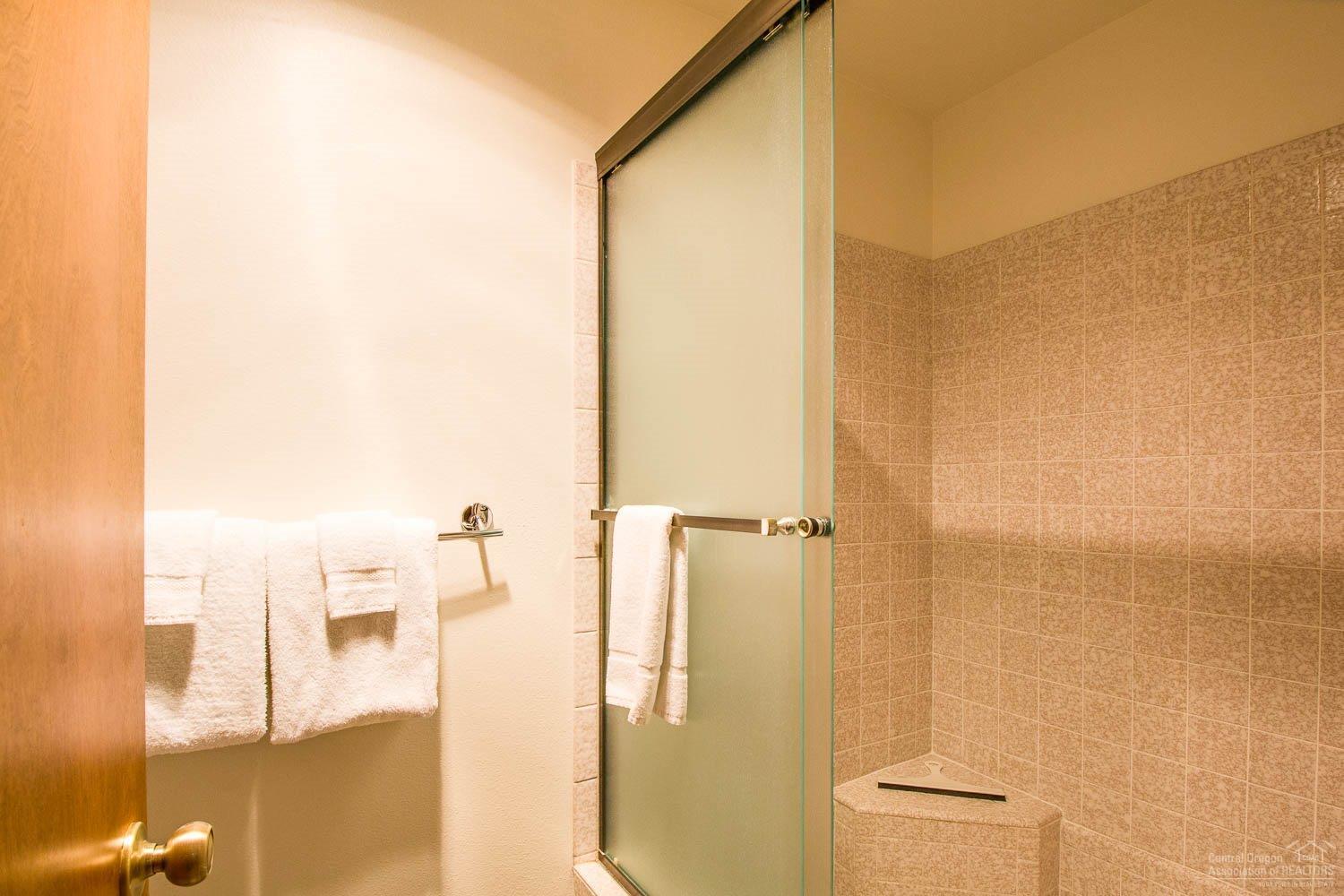 Quelah Condos - Residential