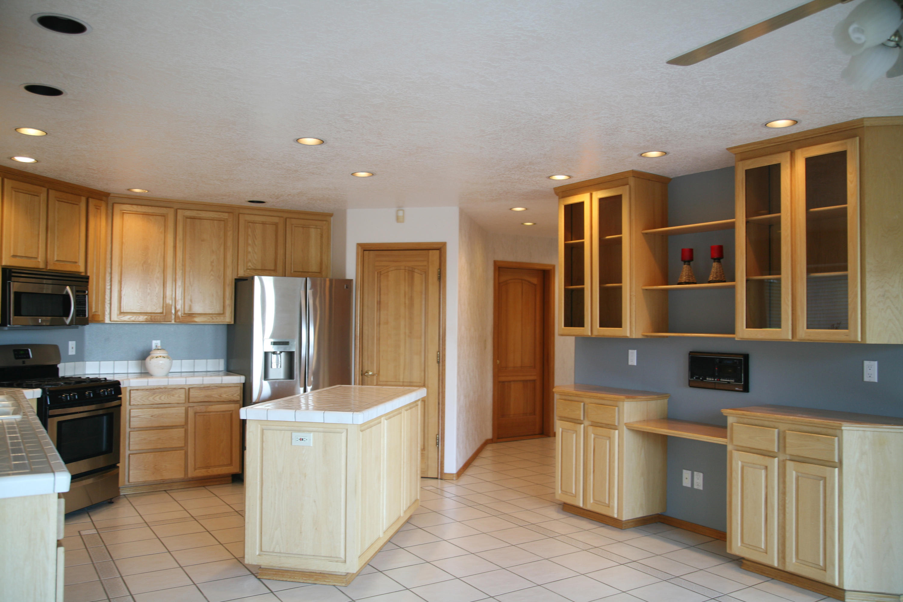 Country View Est - Residential