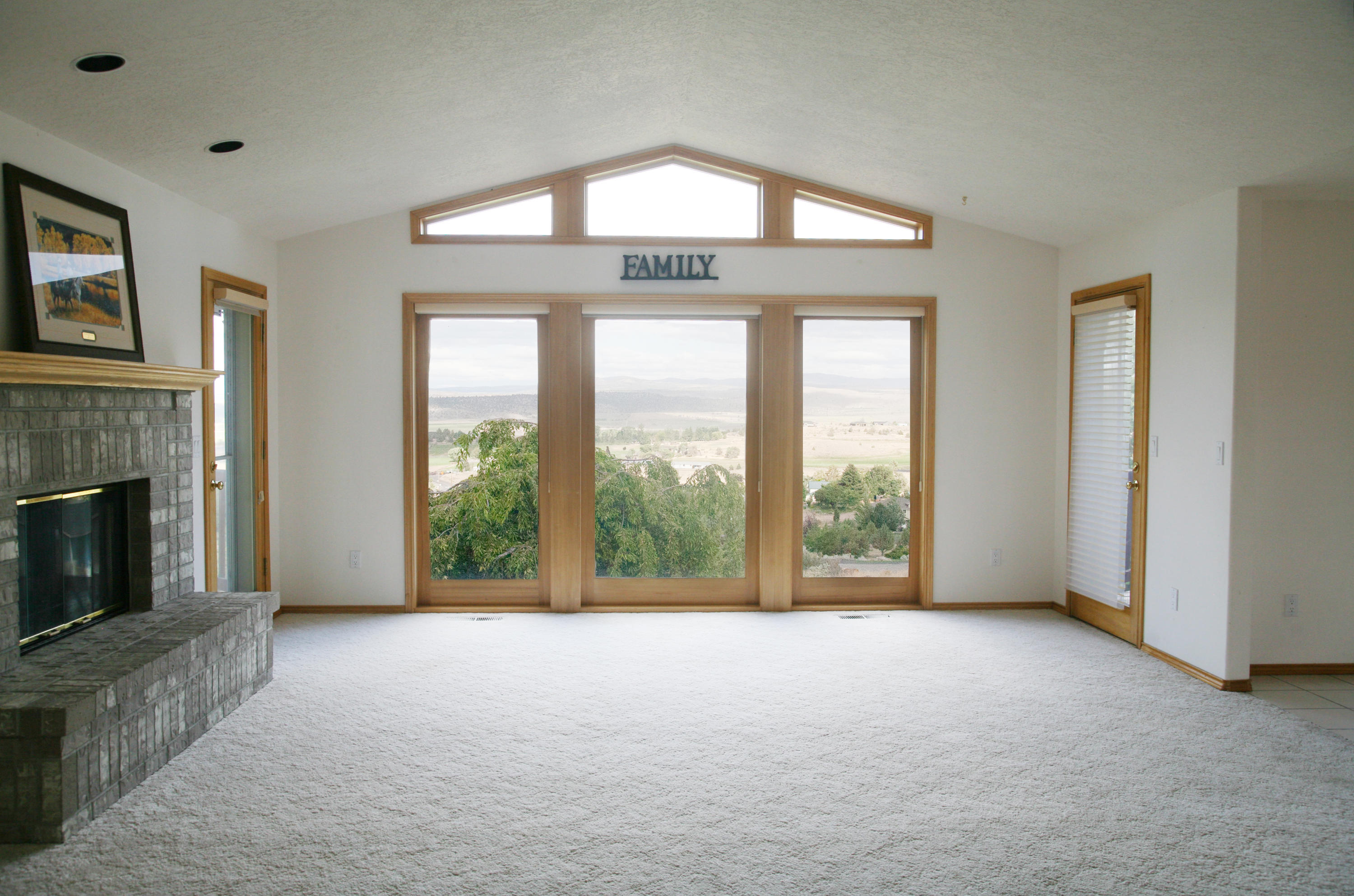 Country View Est - Residential