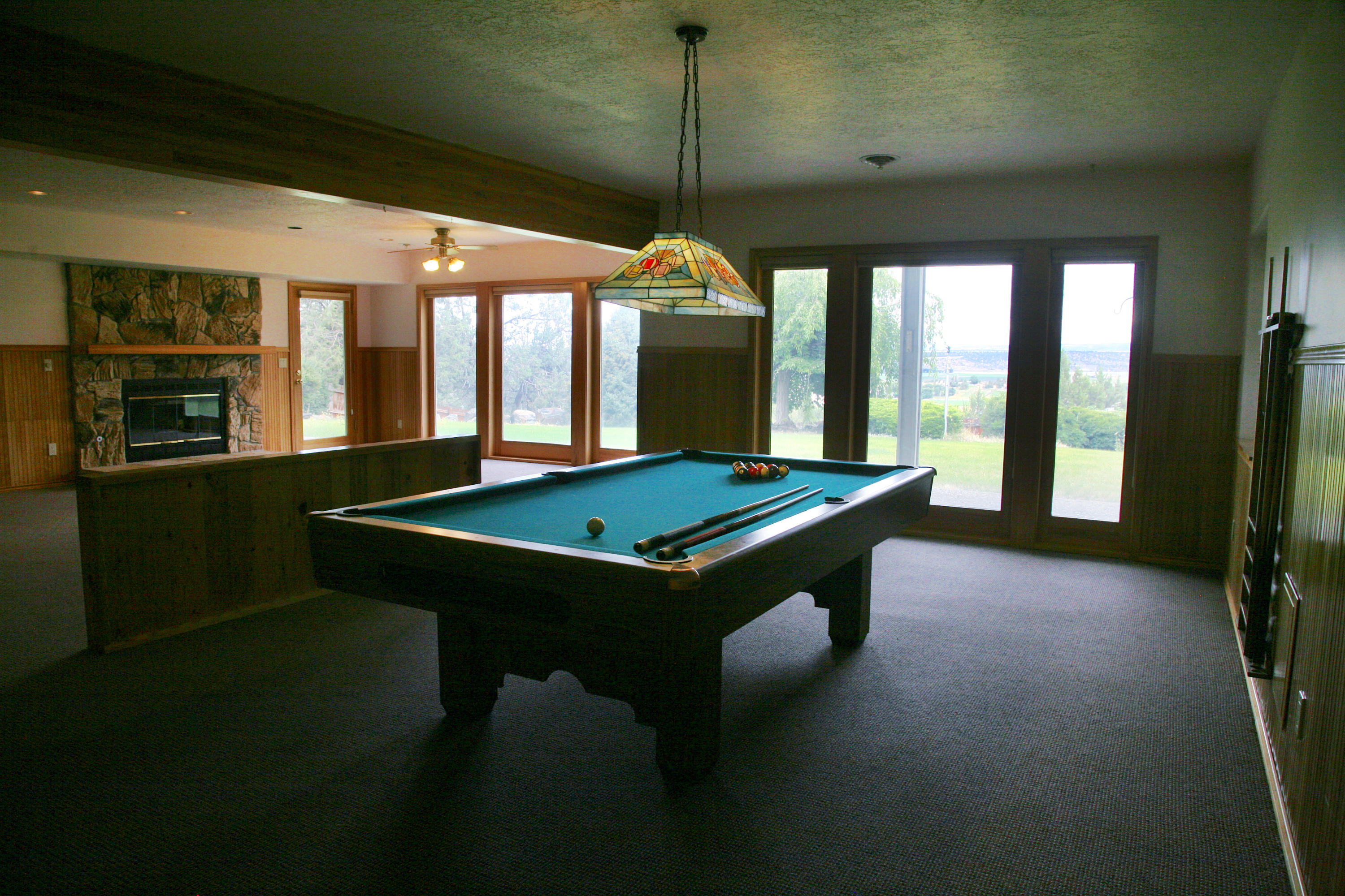 Country View Est - Residential