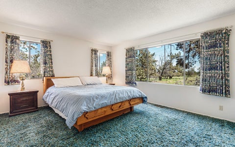 Tiny photo for 63510 Gentry Loop, Bend, OR 97701 (MLS # 220224418)