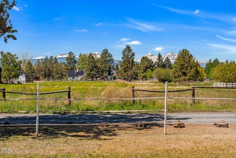 Tiny photo for 63510 Gentry Loop, Bend, OR 97701 (MLS # 220224418)