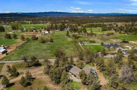 Tiny photo for 63510 Gentry Loop, Bend, OR 97701 (MLS # 220224418)