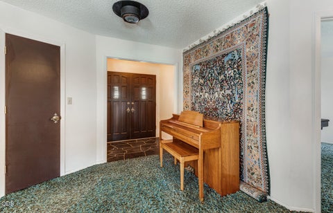 Tiny photo for 63510 Gentry Loop, Bend, OR 97701 (MLS # 220224418)