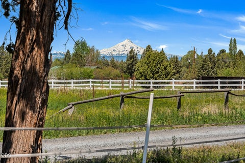 Tiny photo for 63510 Gentry Loop, Bend, OR 97701 (MLS # 220224418)