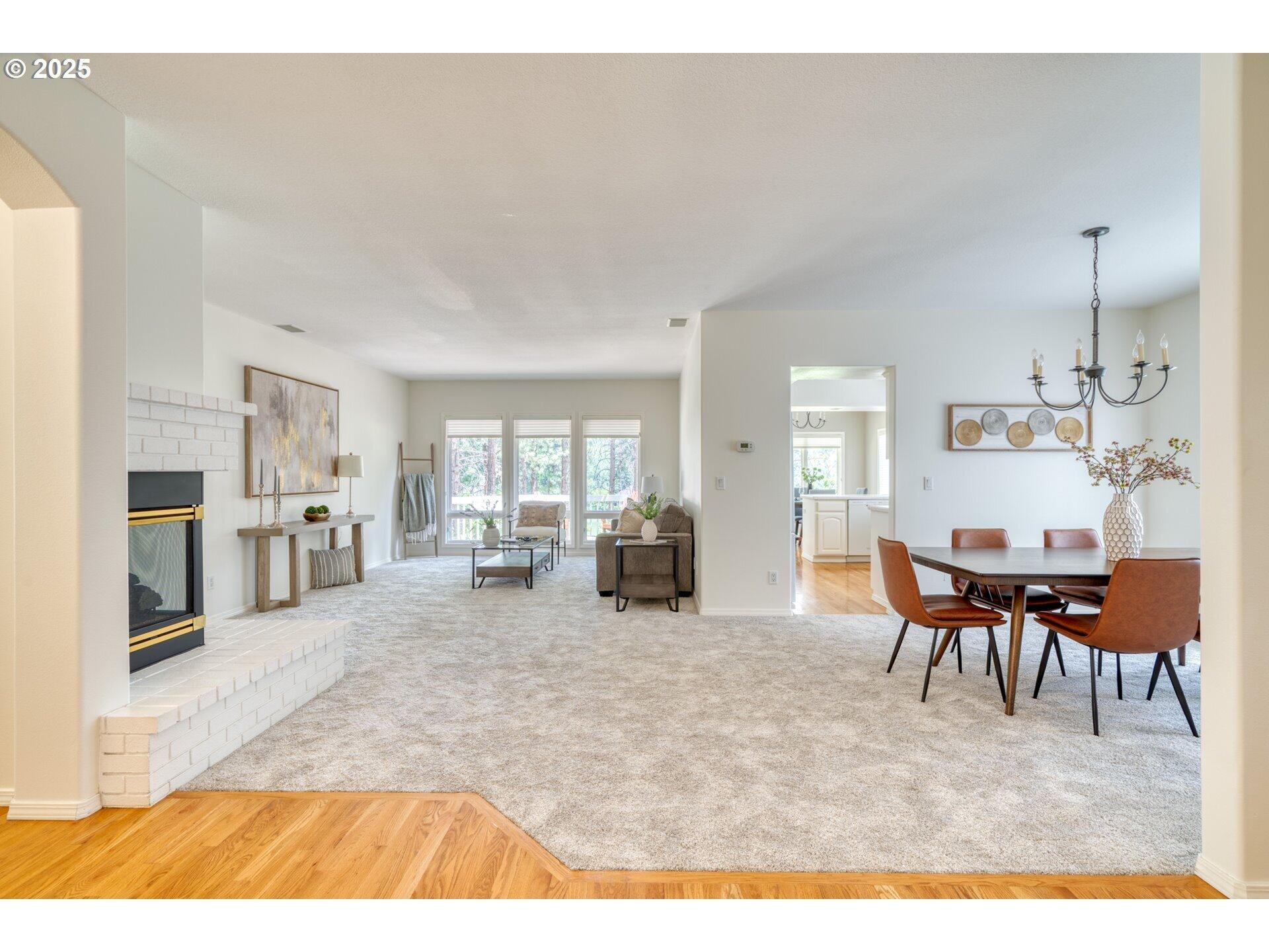60845 Willow Creek Loop