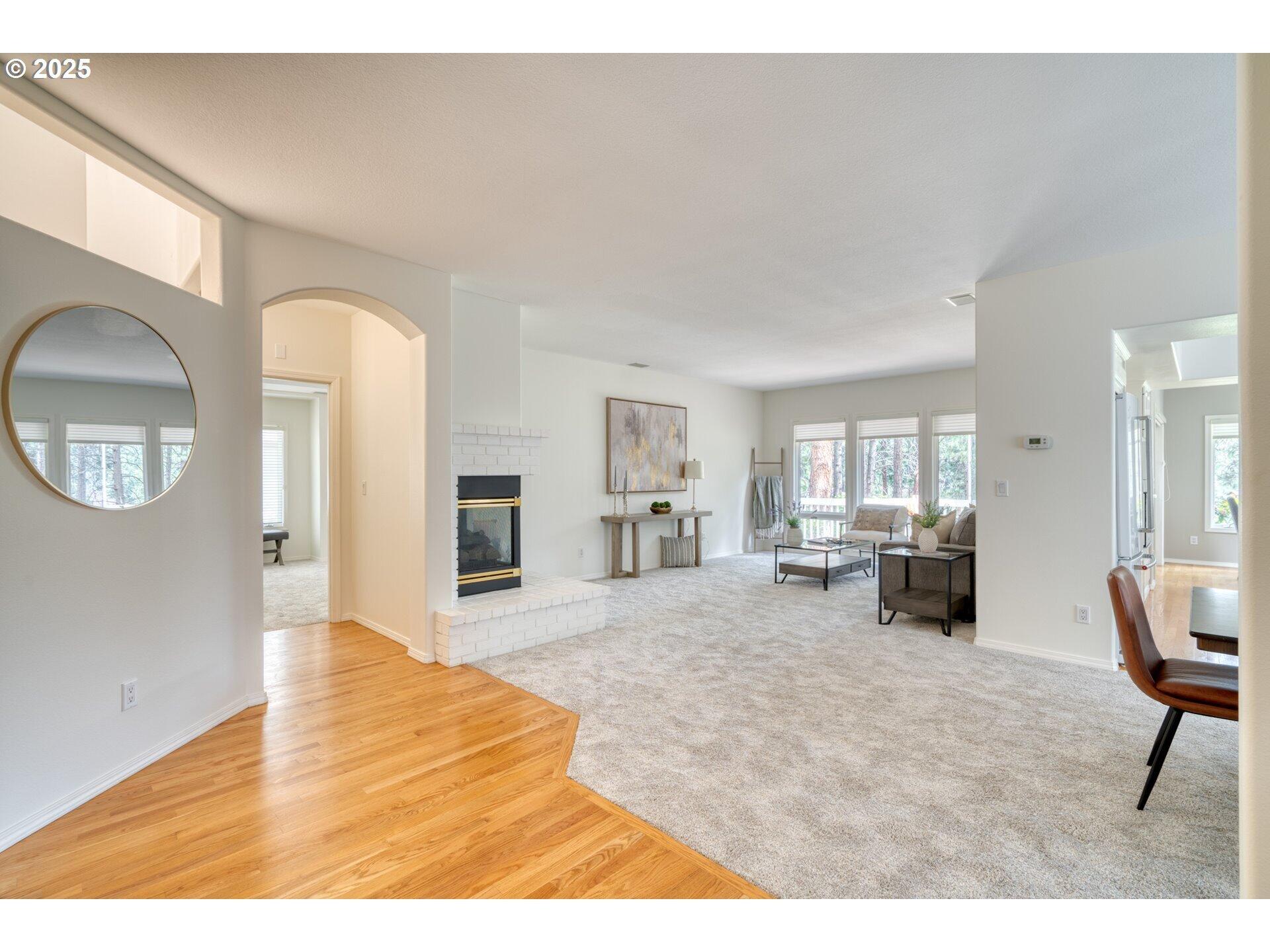 60845 Willow Creek Loop