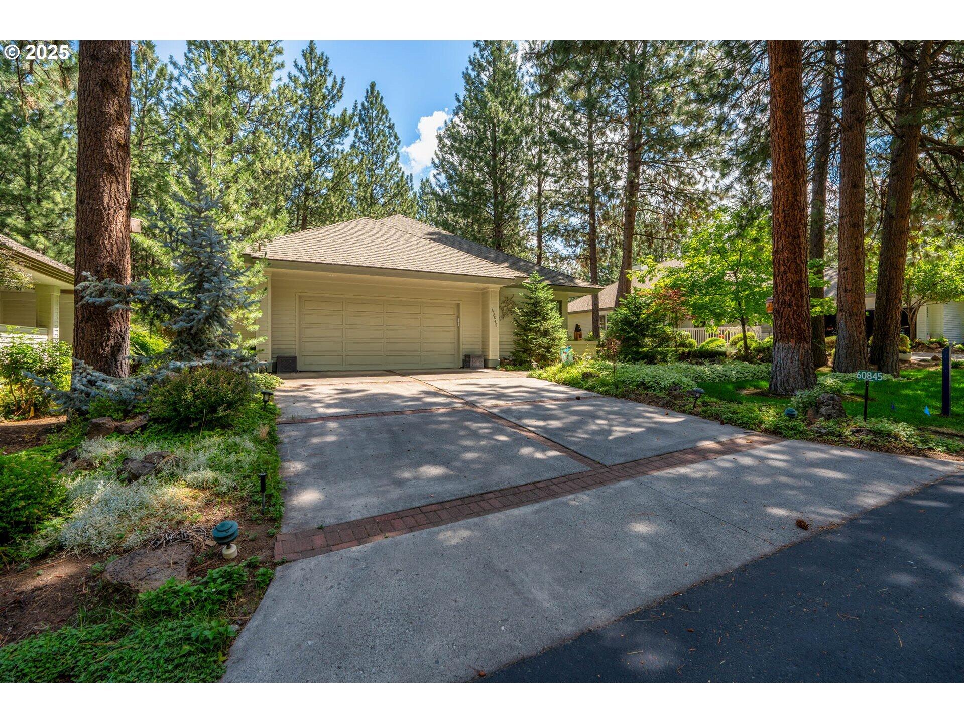 60845 Willow Creek Loop
