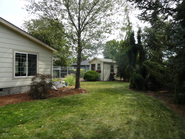 Mazama Gardens - Residential