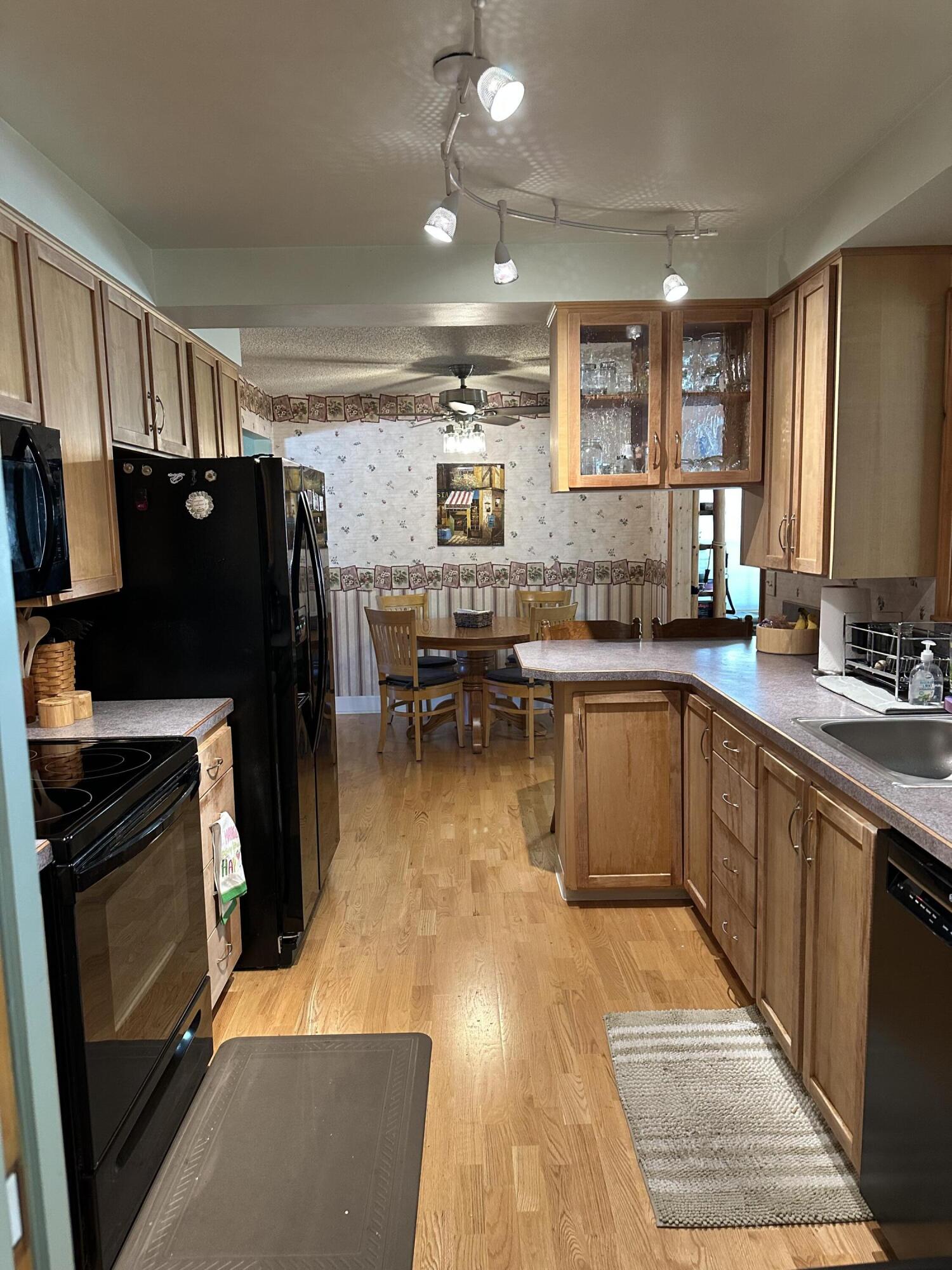 Mazama Gardens - Residential