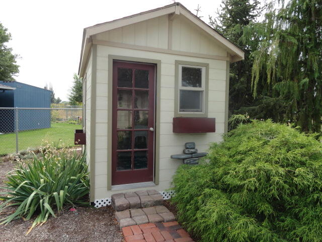 Mazama Gardens - Residential