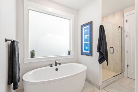 Tiny photo for 3038 NW Butte View Drive, Bend, OR 97703 (MLS # 220215613)