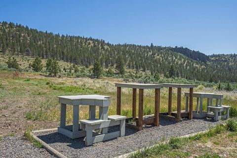 Tiny photo for 11198 NW Morrow Avenue, Prineville, OR 97754 (MLS # 220212992)