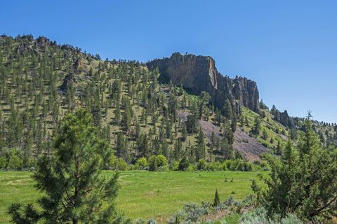 Tiny photo for 11198 NW Morrow Avenue, Prineville, OR 97754 (MLS # 220212992)