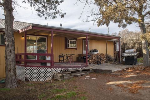 Tiny photo for 11198 NW Morrow Avenue, Prineville, OR 97754 (MLS # 220212992)