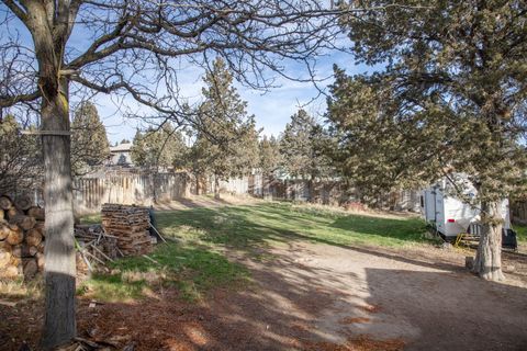 Tiny photo for 11198 NW Morrow Avenue, Prineville, OR 97754 (MLS # 220212992)
