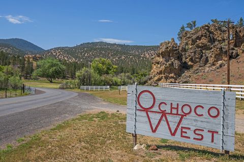 Tiny photo for 11198 NW Morrow Avenue, Prineville, OR 97754 (MLS # 220212992)