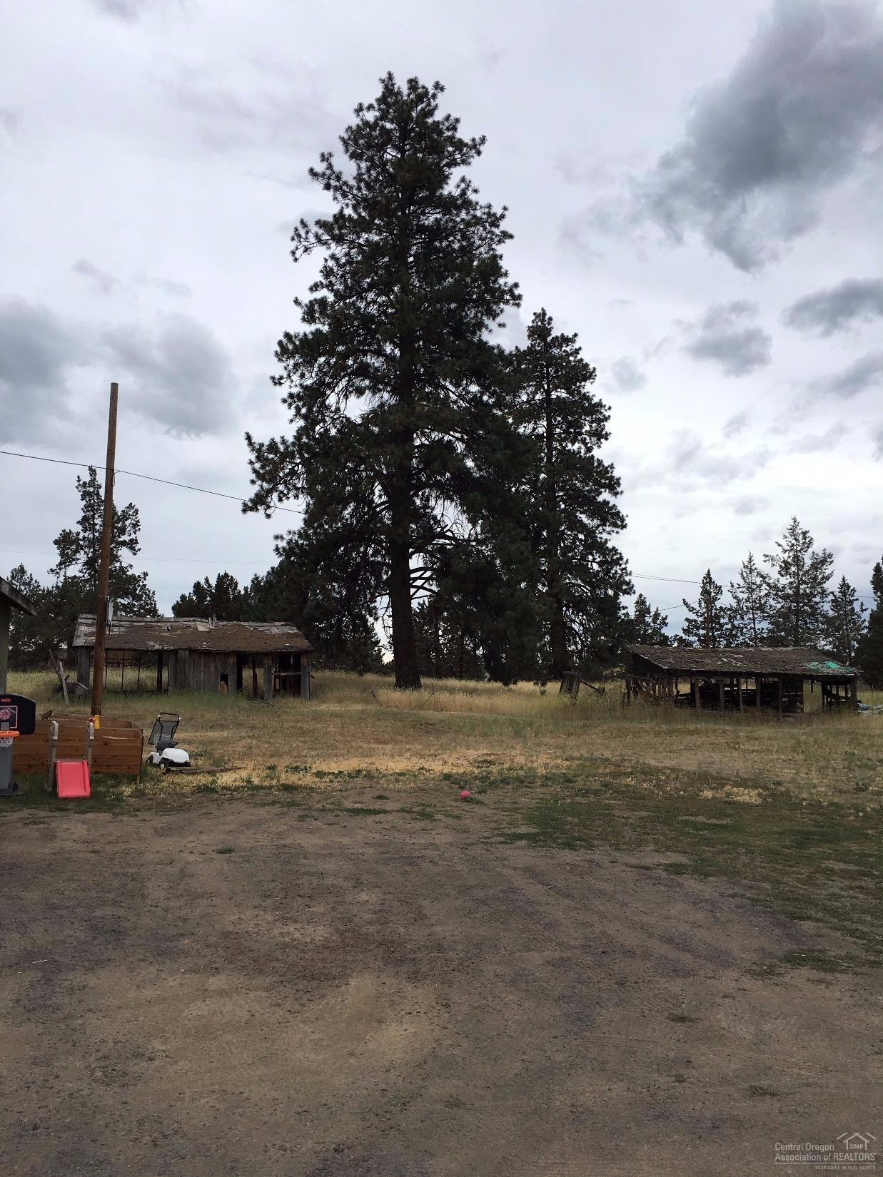 27th Street Crossing - Residential