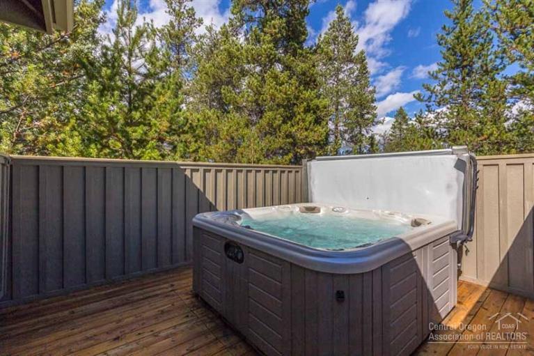 Fairway Crest Village - Residential