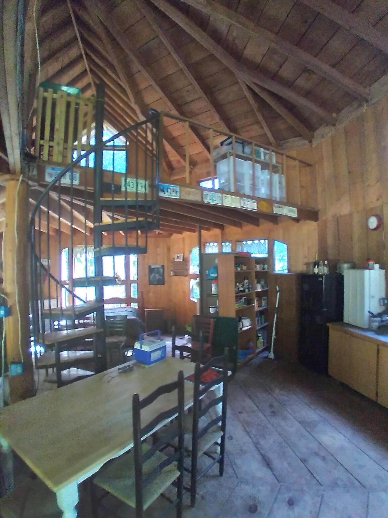 Sovereign Knoll Addition - Land