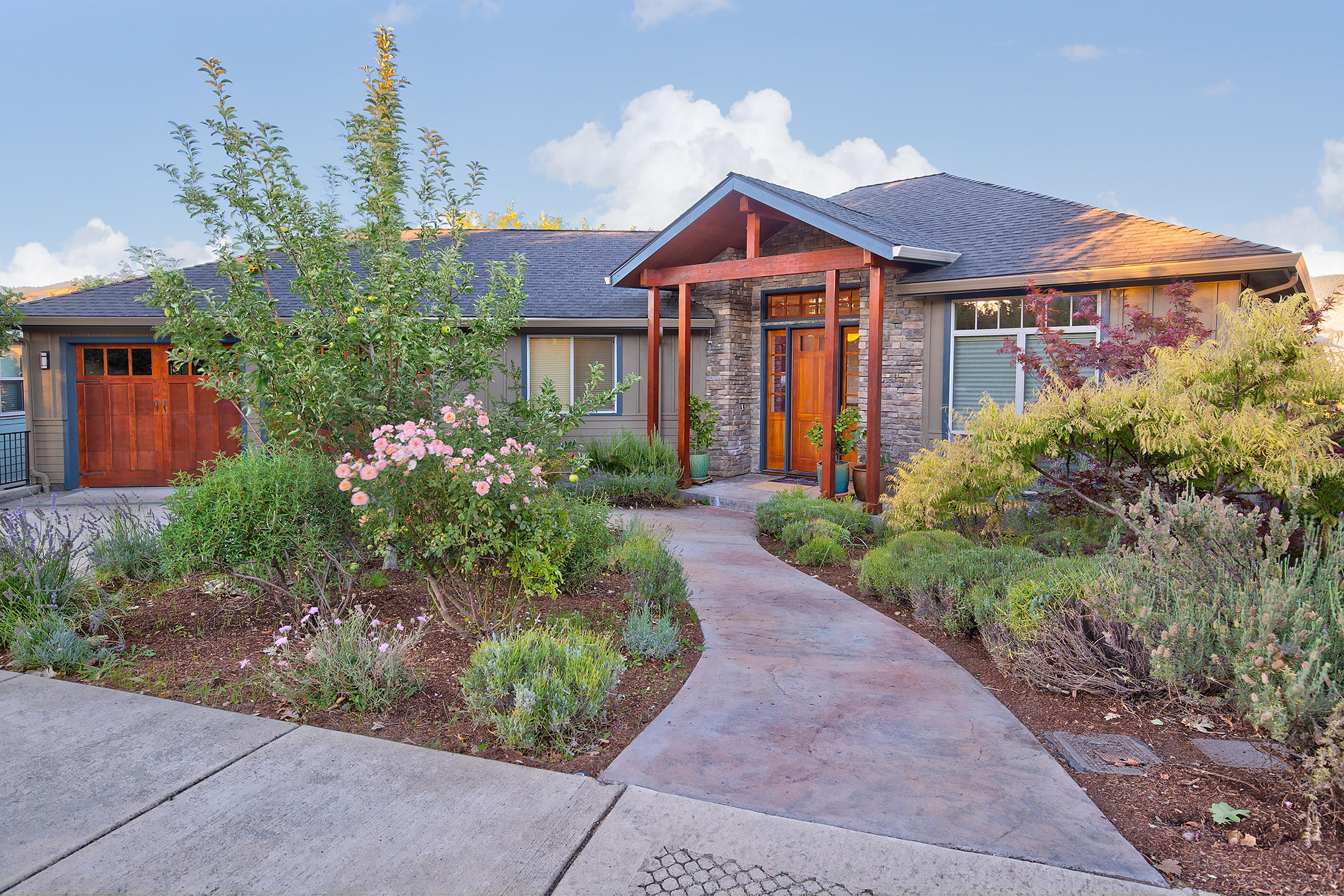 Oaks Of Ashland, The - Residential