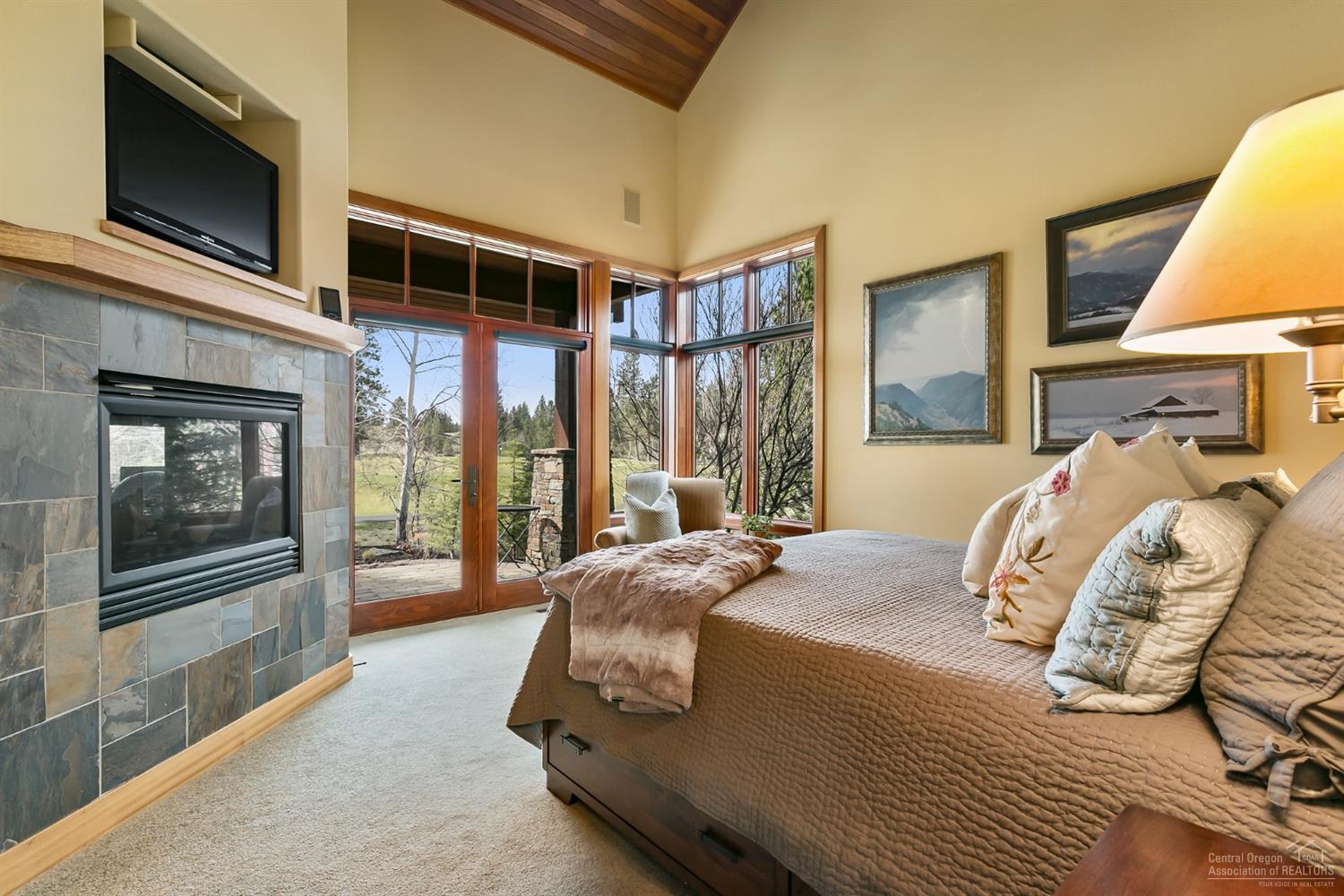 Broken Top - Residential