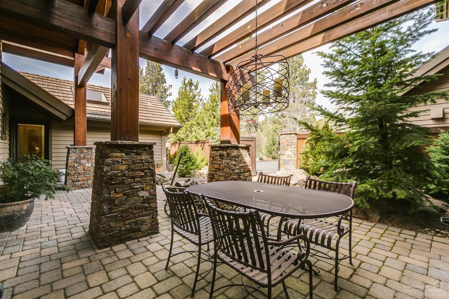 Broken Top - Residential