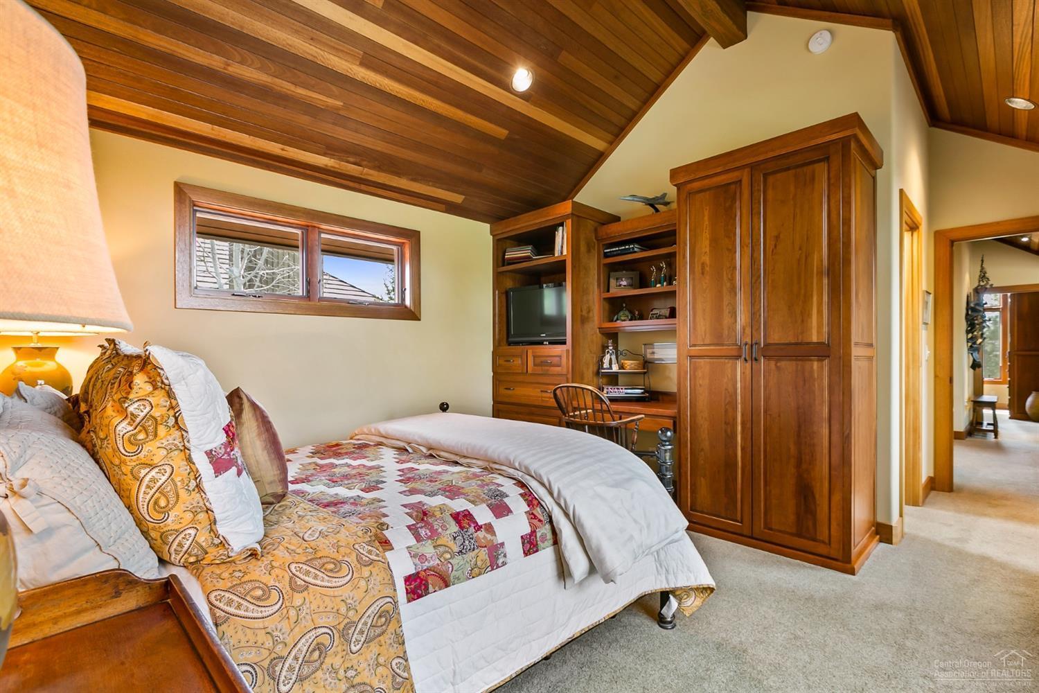 Broken Top - Residential