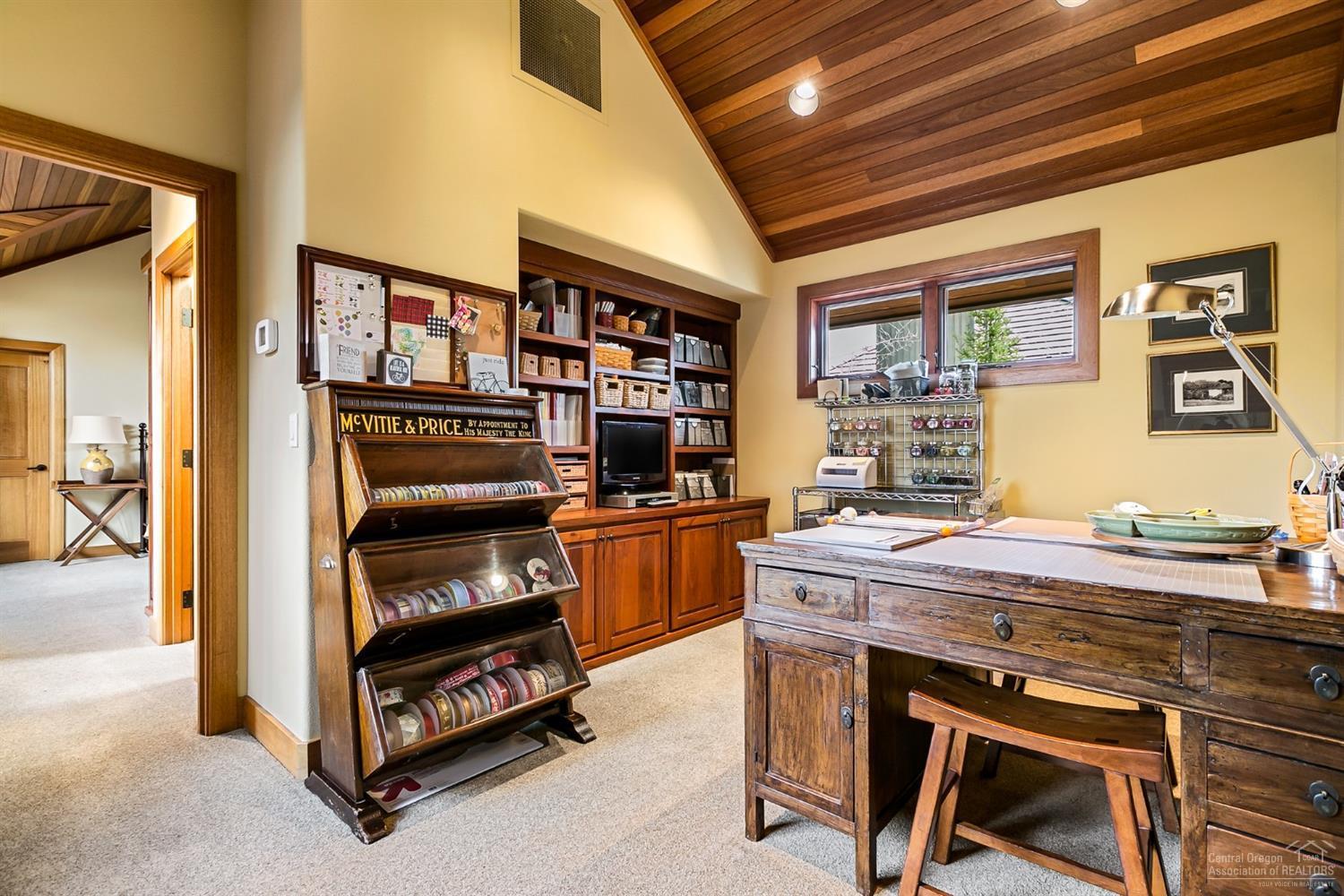 Broken Top - Residential