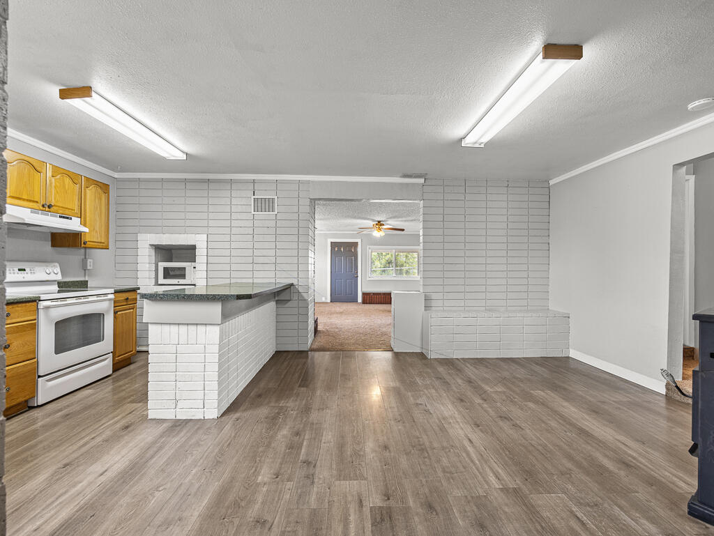 Klamath Falls -Klamath Lake Addition - Residential