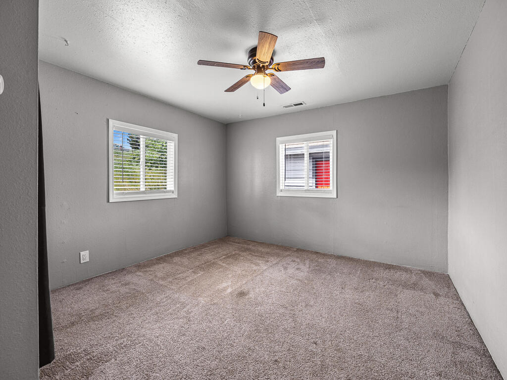 Klamath Falls -Klamath Lake Addition - Residential