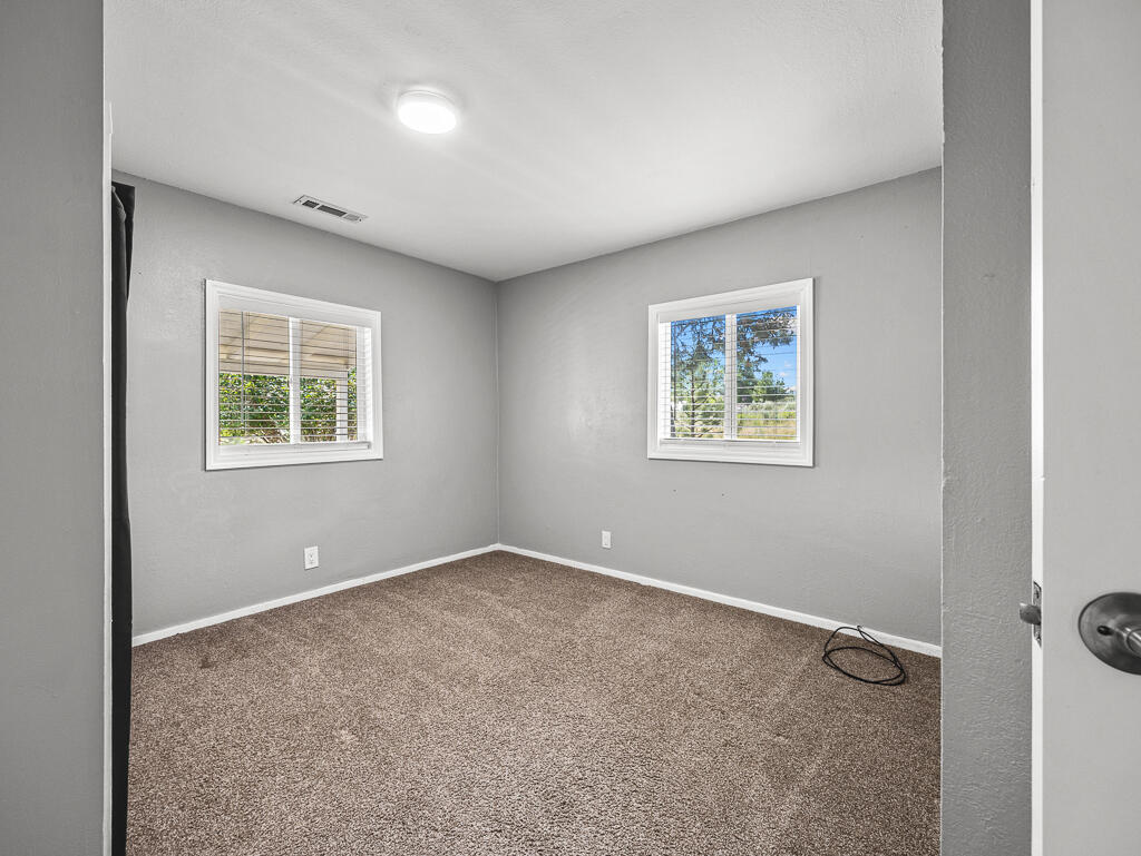 Klamath Falls -Klamath Lake Addition - Residential