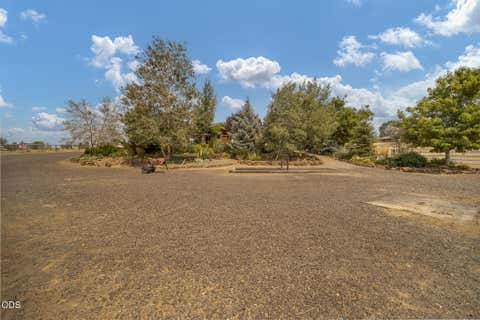 Tiny photo for 998 NE Brown Drive, Madras, OR 97741 (MLS # 220226274)