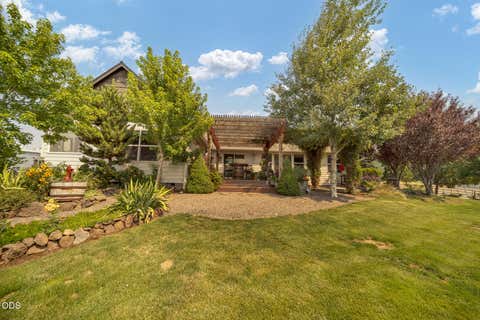 Tiny photo for 998 NE Brown Drive, Madras, OR 97741 (MLS # 220226274)