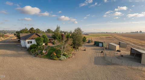 Photo of 998 NE Brown Drive, Madras, OR 97741 (MLS # 220226274)
