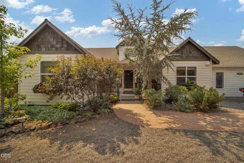 Tiny photo for 998 NE Brown Drive, Madras, OR 97741 (MLS # 220226274)