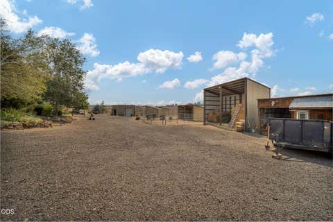 Tiny photo for 998 NE Brown Drive, Madras, OR 97741 (MLS # 220226274)