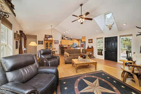 Tiny photo for 998 NE Brown Drive, Madras, OR 97741 (MLS # 220226274)