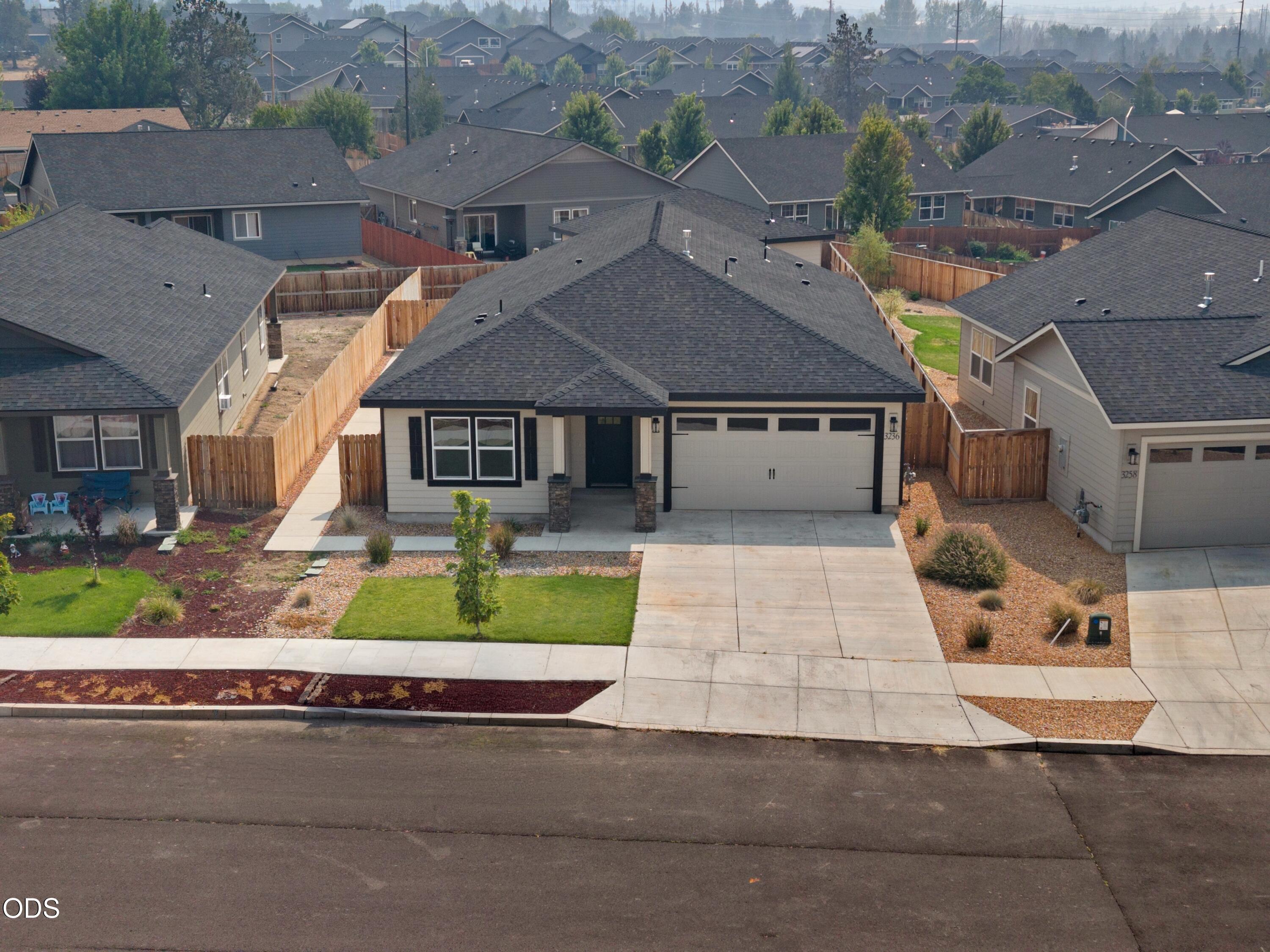 3236 NW Dogwood Avenue Lot 27