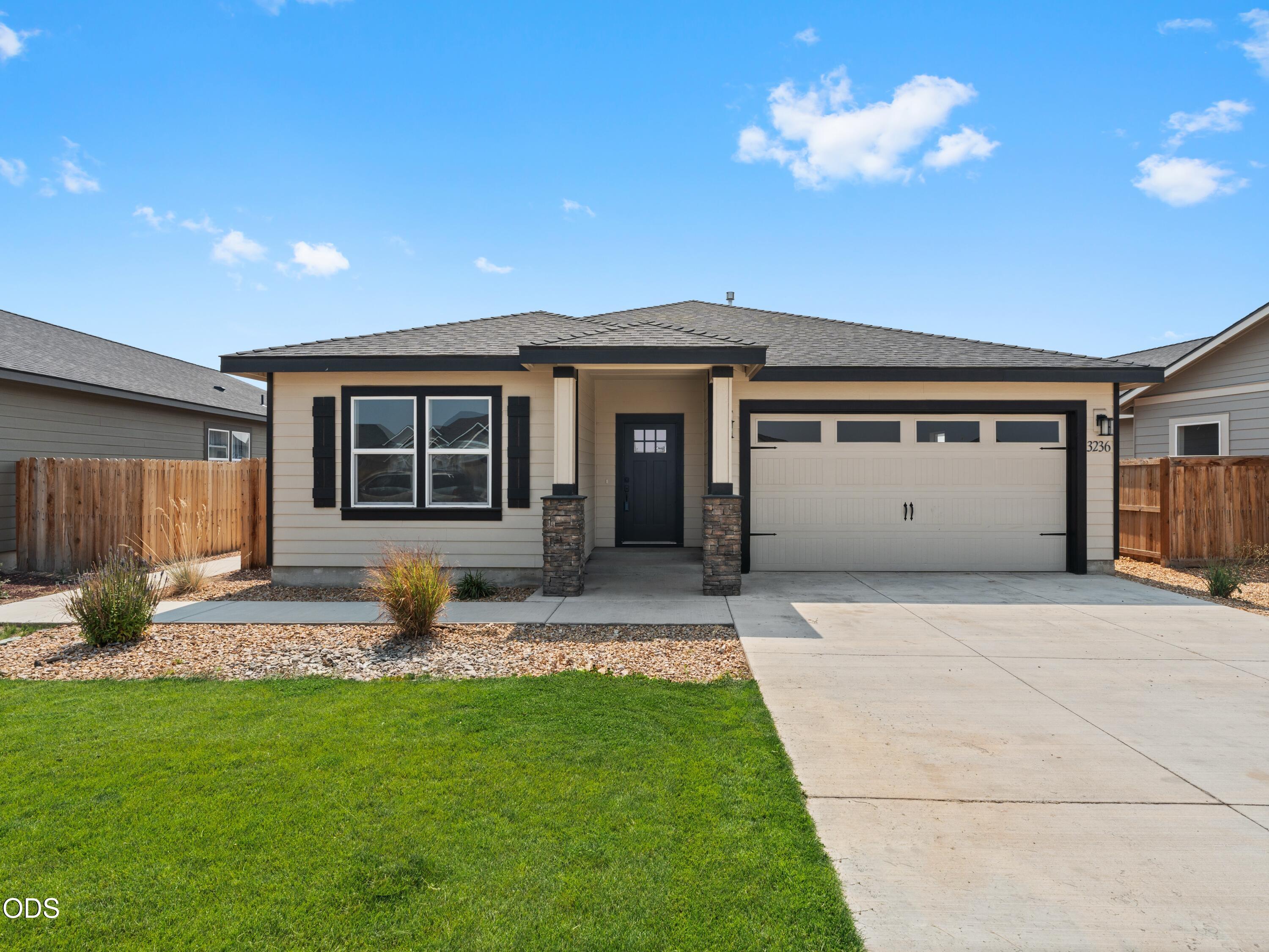 3236 NW Dogwood Avenue Lot 27