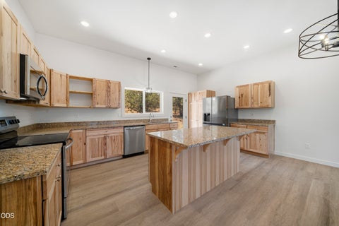 Tiny photo for 8111 SW High Cone Drive, Terrebonne, OR 97760 (MLS # 220227274)