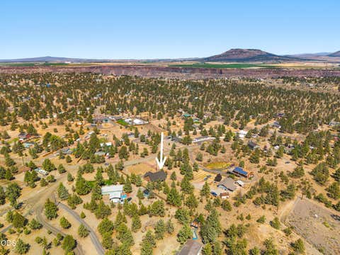 Tiny photo for 8111 SW High Cone Drive, Terrebonne, OR 97760 (MLS # 220227274)