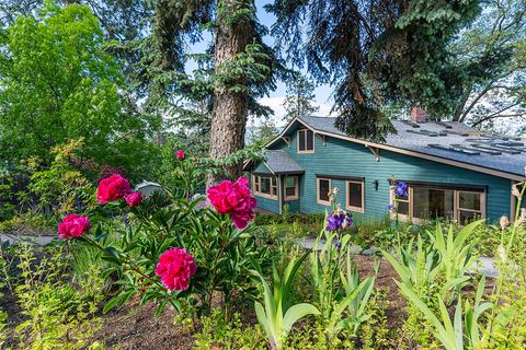 1320 Prospect Street Ashland OR 97520