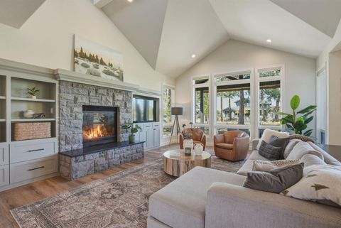 Tiny photo for 61807 Fall Creek Loop, Bend, OR 97702 (MLS # 220219478)