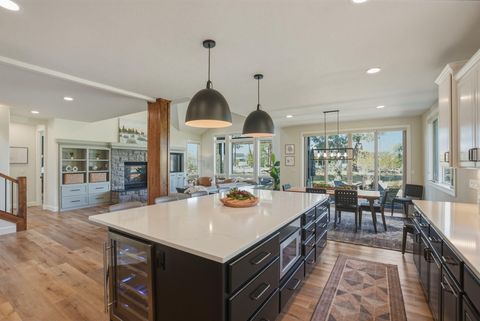 Tiny photo for 61807 Fall Creek Loop, Bend, OR 97702 (MLS # 220219478)