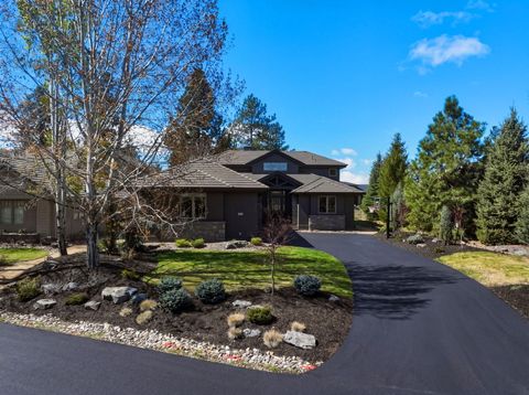 Photo of 61807 Fall Creek Loop, Bend, OR 97702 (MLS # 220219478)