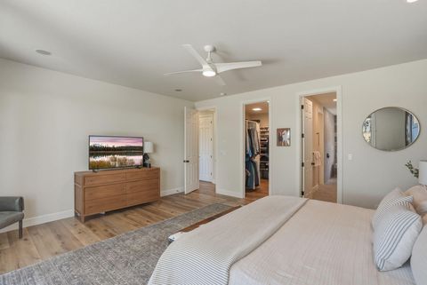 Tiny photo for 61807 Fall Creek Loop, Bend, OR 97702 (MLS # 220219478)