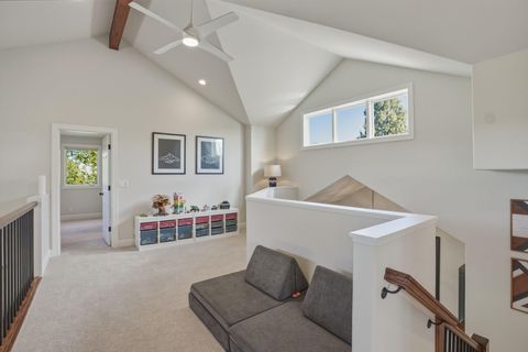 Tiny photo for 61807 Fall Creek Loop, Bend, OR 97702 (MLS # 220219478)