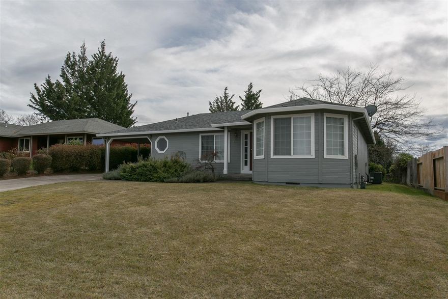 Discover this 3 bedroom, 2 bath home located on a quiet cul-de-sac street in East Medford. Comfortable floor plan with a coffered living room, nice kitchen with bay window dining area and master bedroom with a walk-in closet. Huge private lot with automatic sprinklers. Two-car carport plus a detached double garage. Lots of off street parking. The Seller's are licensed real estate brokers in Hawaii.