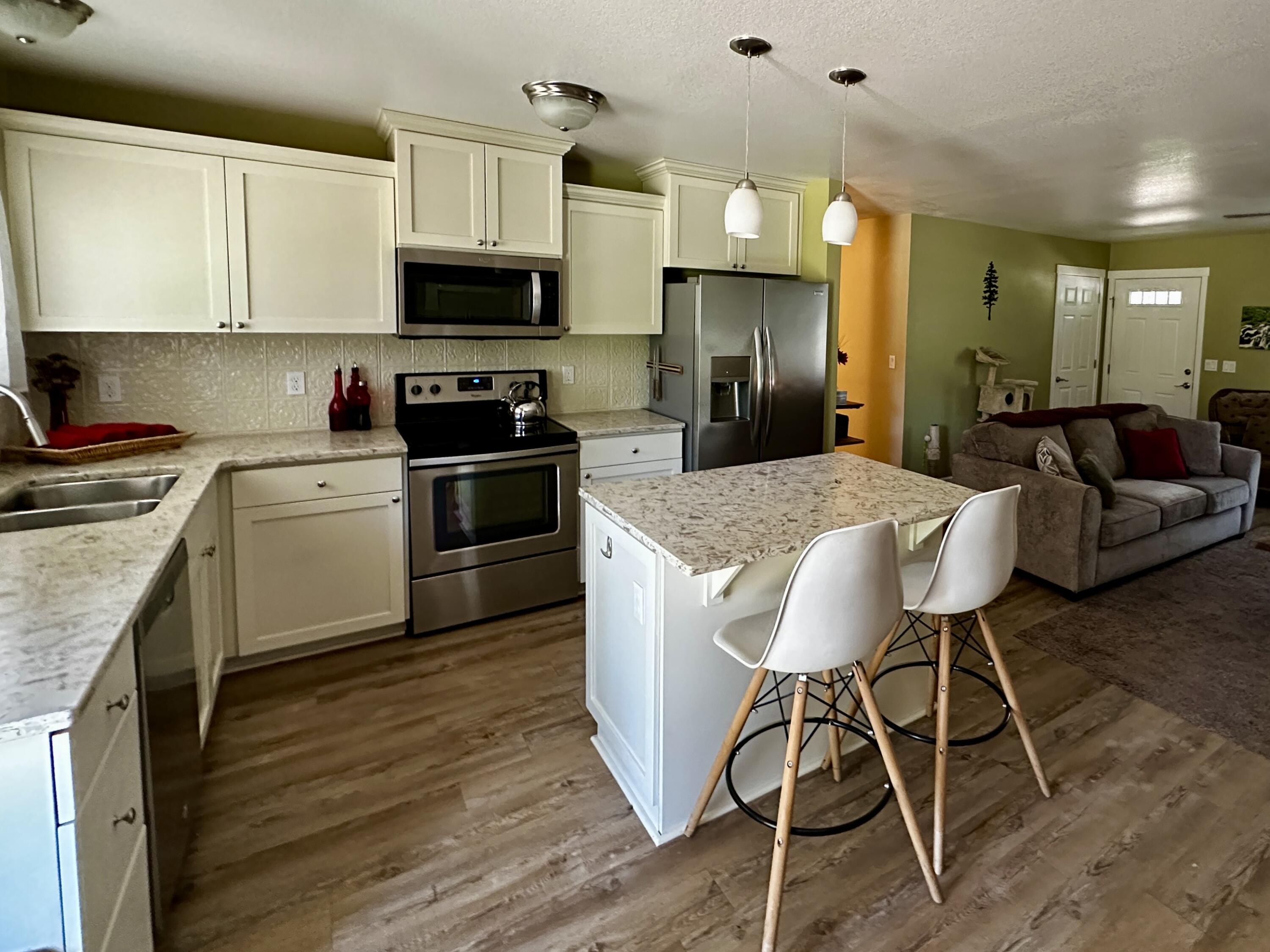 Wagon Trail Acreages - Residential